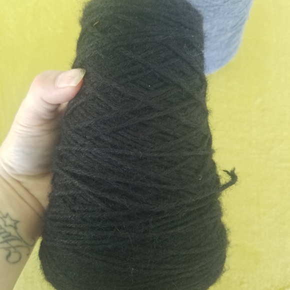 Vintage Lot Of 2 Large Thread Sewing Cones Blue/Black Vtg Craft Room Decor - Picture 2 of 7